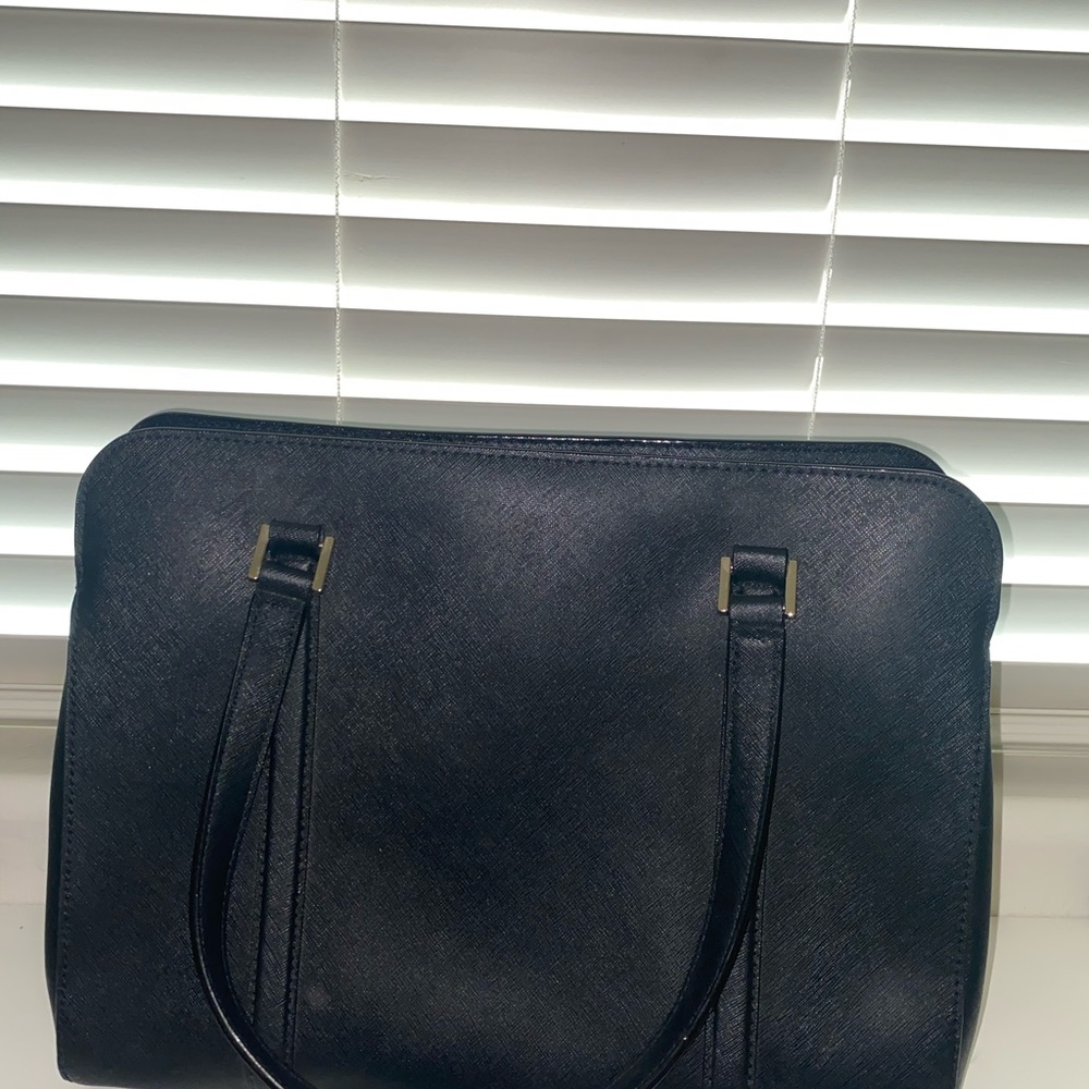 Kate Spade Tote - Picture 4 of 8